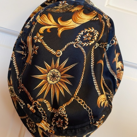 KBEthos Black Satin Gold Chain Rope Design Bucket Hat OS - Picture 8 of 15